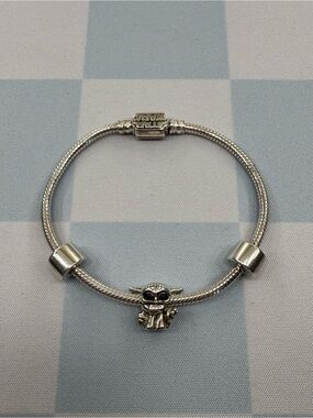 Pandora-Star Wars Grogu (Baby Yoda) Silver Charm Bracelet
